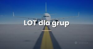 Samolot pasażerski na pasie startowym z napisem LOT dla grup